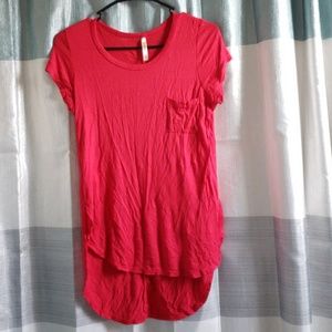 Red loose fitting short sleeve shirt